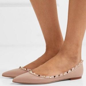 Size 39 Valentino Garavani Rockstar ballerina flats in poudre grainy leather